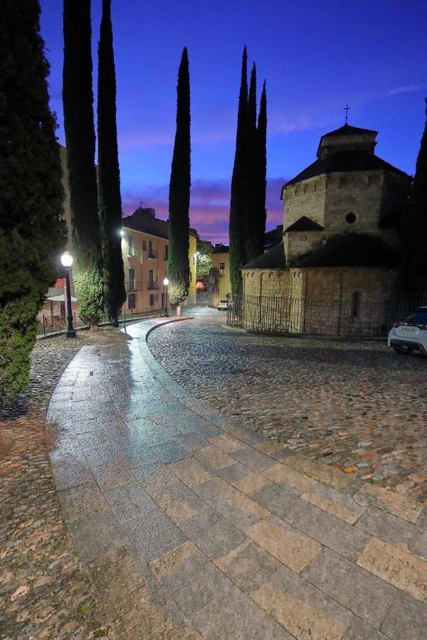 Duplex St Pere Onyarapartamentscom Girona Bagian luar foto