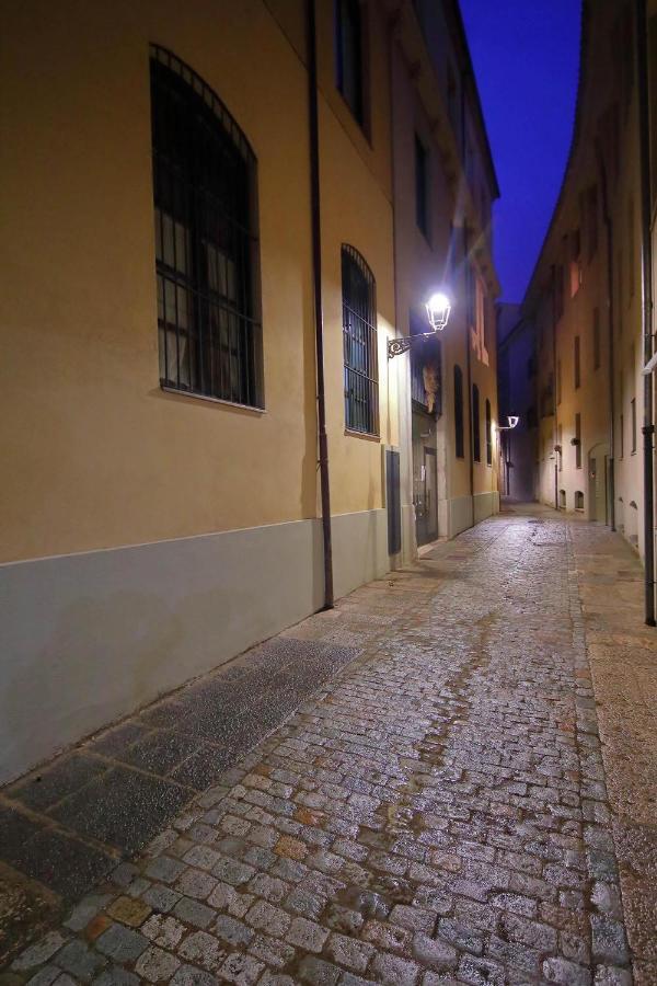 Duplex St Pere Onyarapartamentscom Girona Bagian luar foto